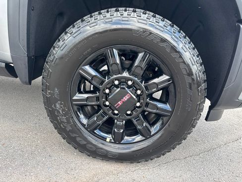New 2026 GMC Sierra 2500 AT4 w/ AT4 Premium Plus Package AWD/4WD image 32
