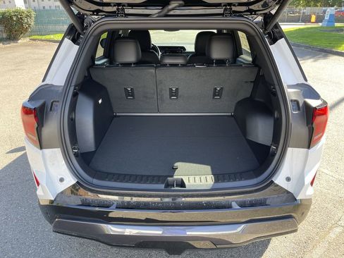 New 2026 GMC Terrain AT4 AWD/4WD image 25