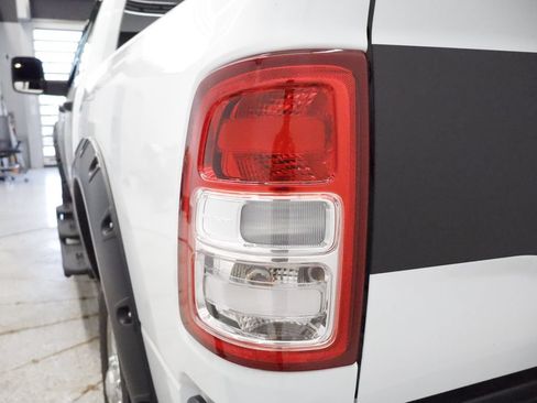 Used 2024 RAM 2500 Tradesman w/ Chrome Appearance Group AWD/4WD image 21