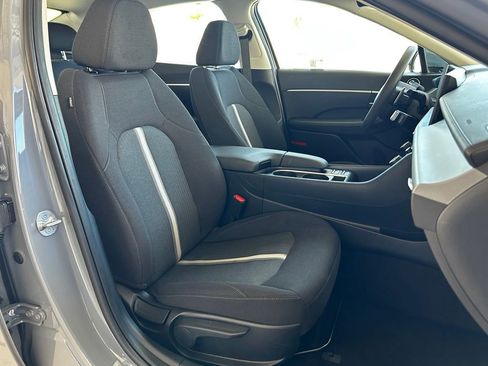 Used 2025 Hyundai Sonata SEL FWD image 33