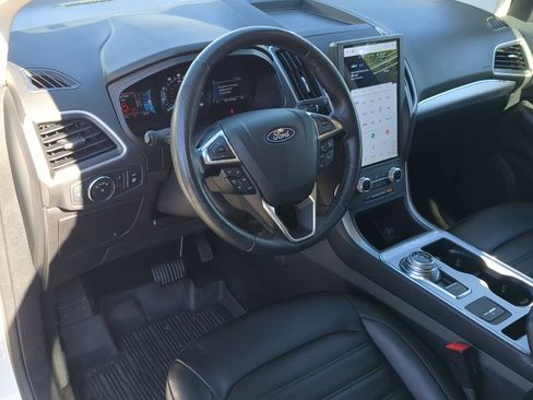 Certified 2022 Ford Edge SEL w/ Convenience Package image 12