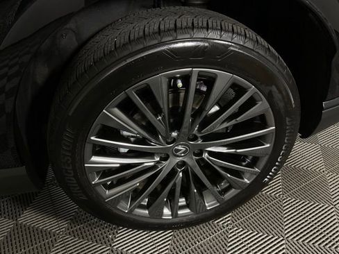 Used 2024 Lexus RX 450h AWD w/ Luxury Package image 37