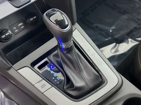 Used 2019 Hyundai Elantra SE w/ Cargo Package image 20