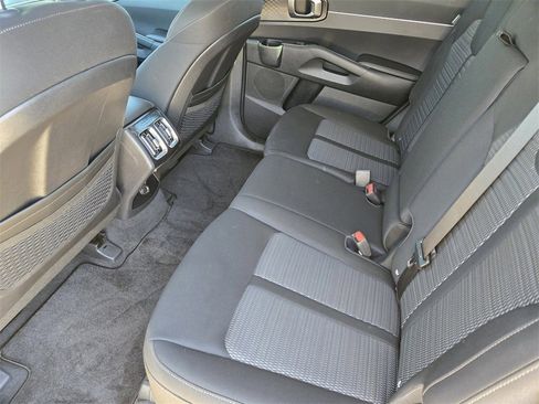 New 2025 Kia Sorento LX image 21