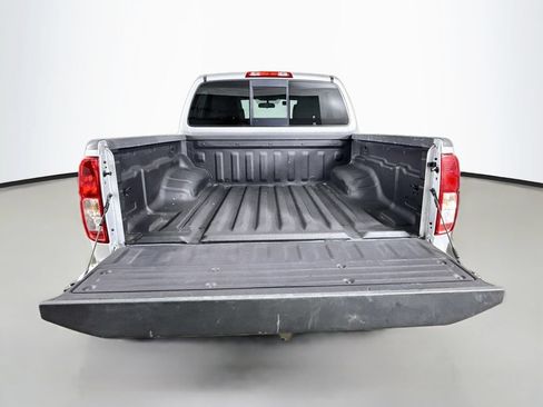Used 2018 Nissan Frontier SV AWD/4WD image 28