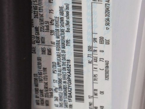 Used 2023 Ford Transit 350 XLT image 31