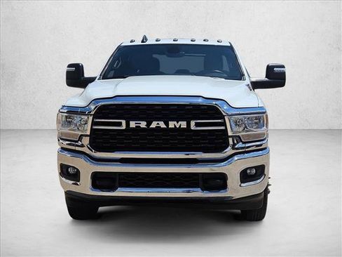 Used 2024 RAM 3500 Big Horn AWD/4WD image 2
