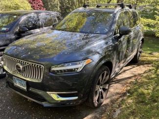 Used 2023 Volvo XC90 B6 Ultimate w/ Protection Package AWD/4WD video 1