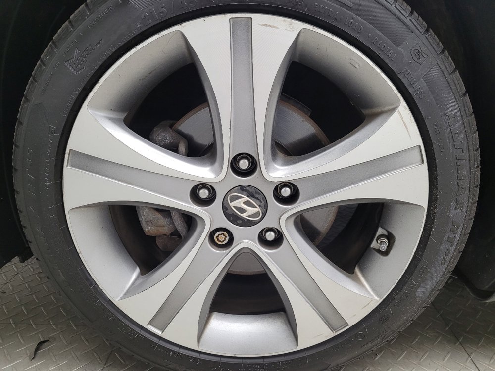 Used 2015 Hyundai Elantra Sport FWD image 31