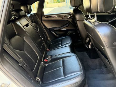 Used 2015 Porsche Macan S AWD/4WD image 16