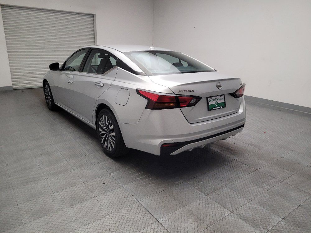 Used 2023 Nissan Altima 2.5 SV FWD image 5