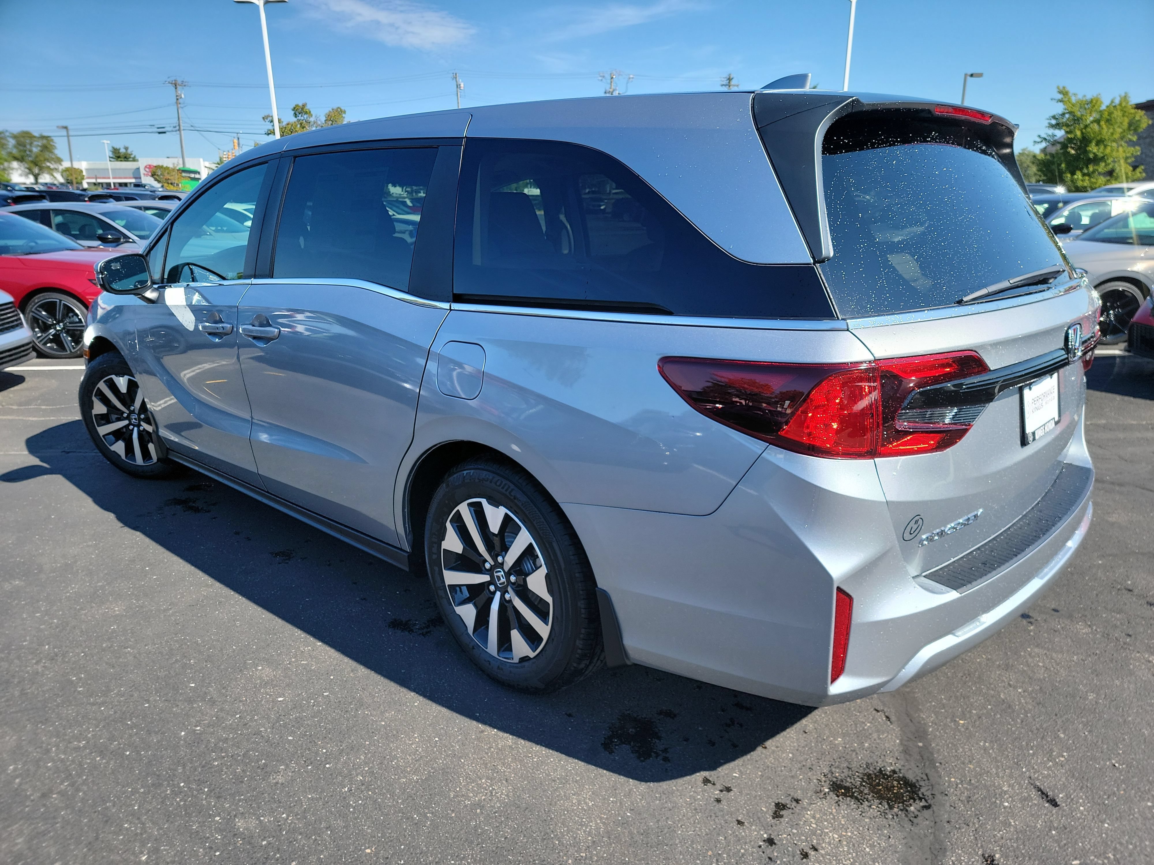 New 2027 Honda Odyssey EX-L image 17