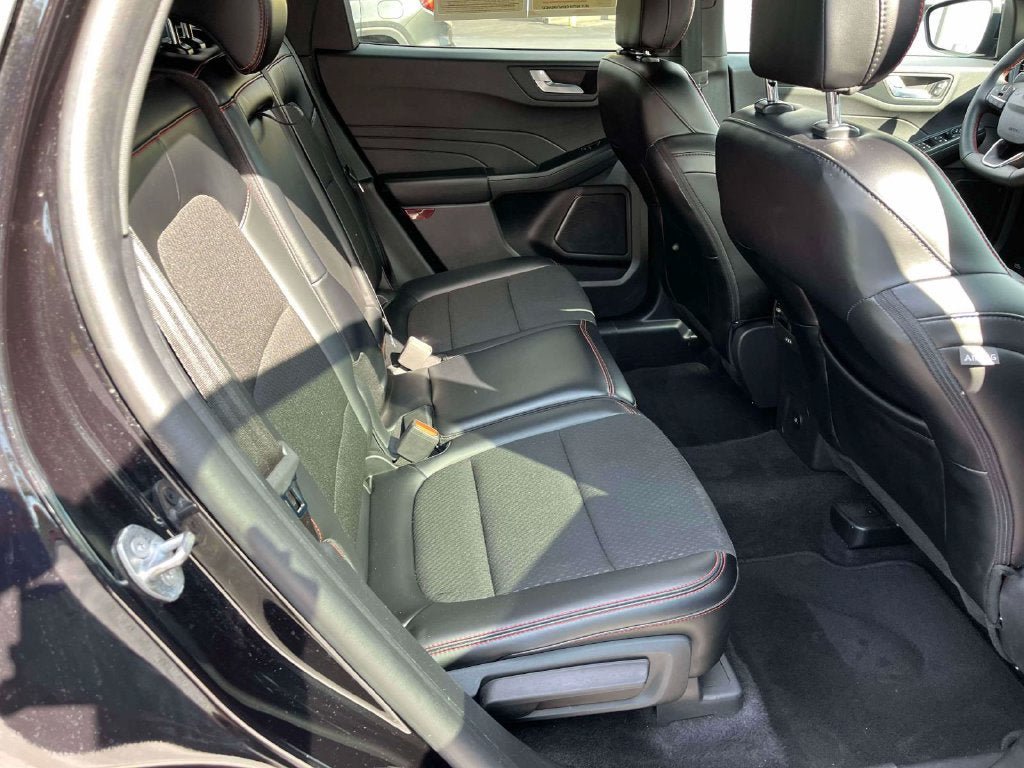 Used 2025 Ford Escape ST-Line Select AWD/4WD image 20