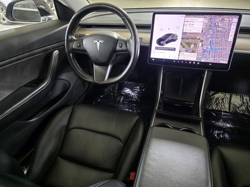 Used 2018 Tesla Model 3 Long Range image 19
