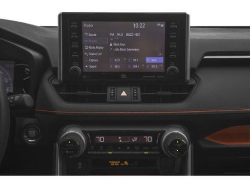 Used 2020 Toyota RAV4 Limited FWD image 27