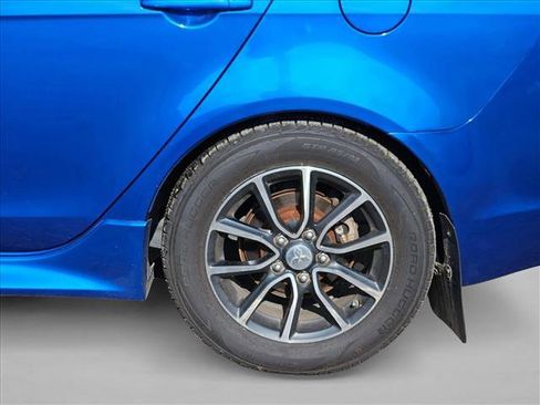 Used 2017 Mitsubishi Lancer ES image 8