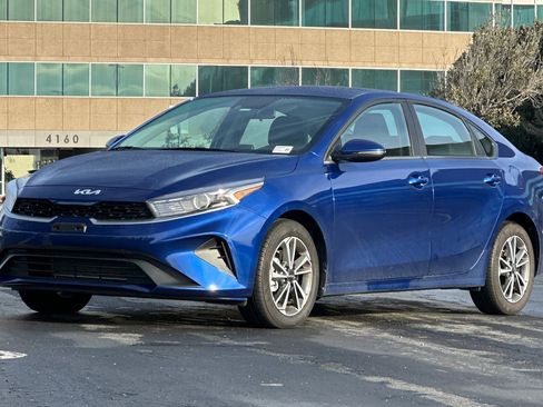 Certified 2023 Kia Forte LXS w/ LXS Technology Package image 9