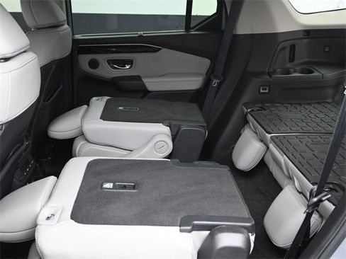 Used 2023 Honda Pilot EX-L image 44