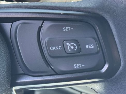Used 2023 Jeep Wrangler Unlimited Sport AWD/4WD image 15