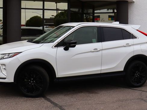 Used 2019 Mitsubishi Eclipse Cross LE AWD/4WD image 4