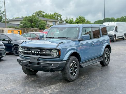Used 2025 Ford Bronco Outer Banks AWD/4WD image 4
