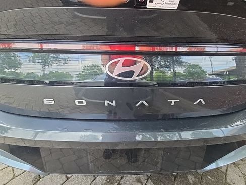 Used 2025 Hyundai Sonata Limited FWD image 10
