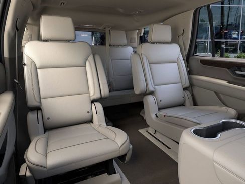 New 2026 GMC Yukon Denali w/ Sun & Power Step Package image 17