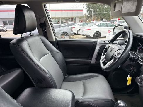 Used 2016 Toyota 4Runner SR5 image 14