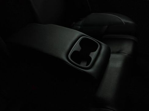 Used 2025 Toyota Camry LE image 12