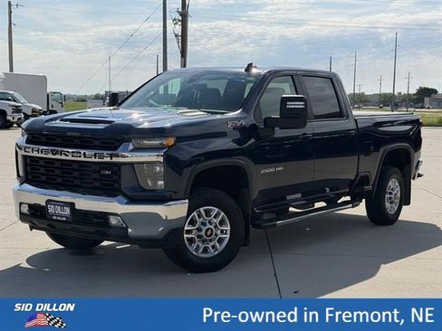 Used 2022 Chevrolet Silverado 2500 LT w/ Convenience Package AWD/4WD image 1