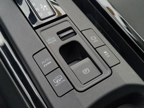 Used 2024 Toyota Prius Prime image 34