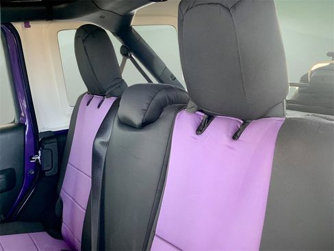 Used 2023 Jeep Wrangler Sport S image 19