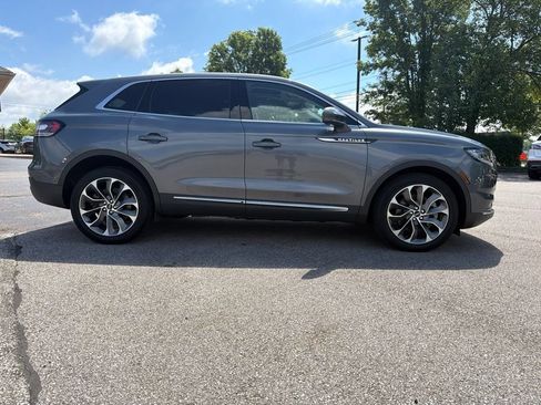 Used 2023 Lincoln Nautilus Reserve AWD/4WD image 6