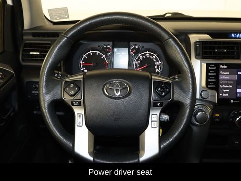 Used 2020 Toyota 4Runner SR5 AWD/4WD image 7