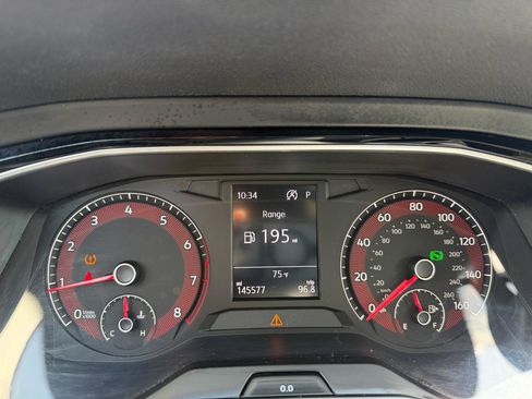 Used 2020 Volkswagen Jetta SE image 14