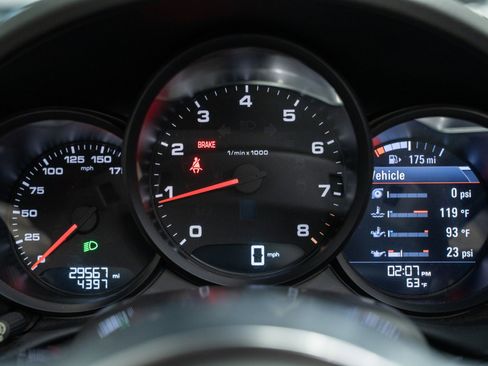 Used 2017 Porsche 718 Boxster image 30