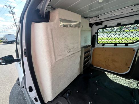 Used 2022 Ford Transit Connect XL image 21