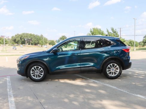 Used 2020 Ford Escape SE FWD image 4