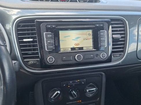 Used 2012 Volkswagen Beetle Turbo image 10