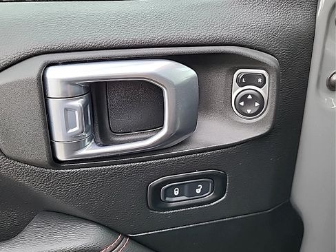 Used 2021 Jeep Gladiator Rubicon AWD/4WD image 14