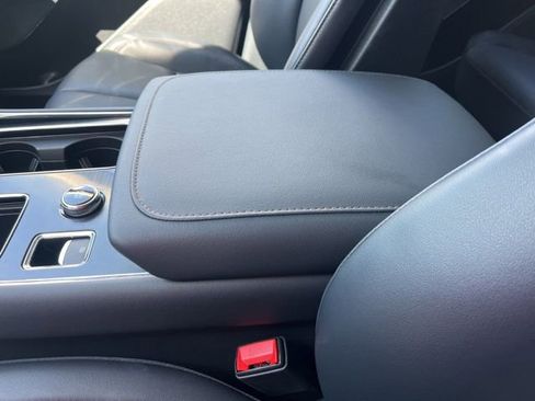 Used 2026 Lincoln Aviator AWD image 36