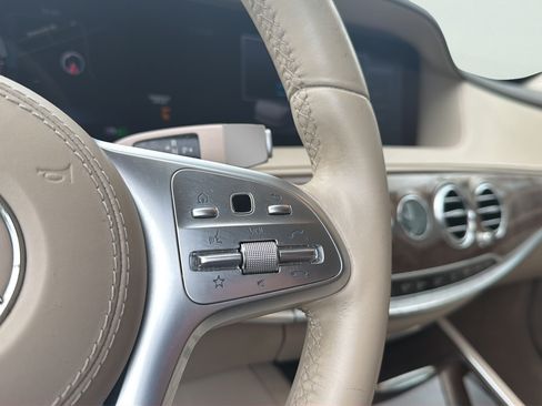 Used 2019 Mercedes-Benz S 450 Sedan image 24