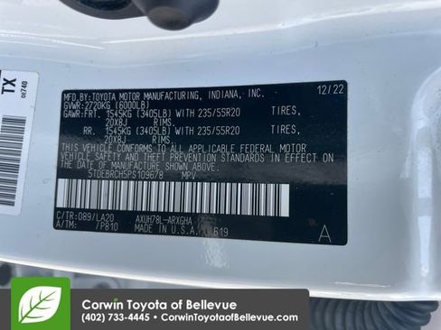 Used 2023 Toyota Highlander Platinum AWD/4WD image 23