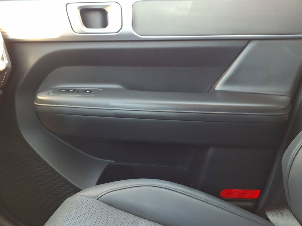 Used 2026 Hyundai Santa Fe SEL FWD image 24