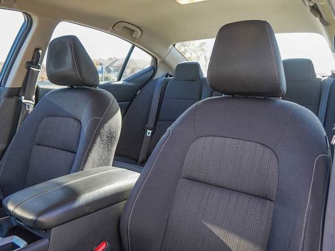 Used 2024 Nissan Altima 2.5 SV image 11