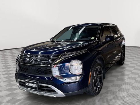 Used 2022 Mitsubishi Outlander SE AWD/4WD image 3