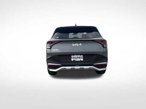 Used 2025 Kia Sportage LX FWD image 10