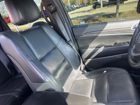 Certified 2019 Jeep Grand Cherokee Limited image 31