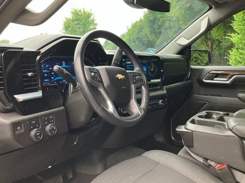 Used 2022 Chevrolet Silverado 1500 LT w/ All Star Edition Plus AWD/4WD image 4