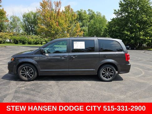 Used 2019 Dodge Grand Caravan GT FWD image 1
